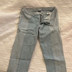 AEO Paneled Jegging crop